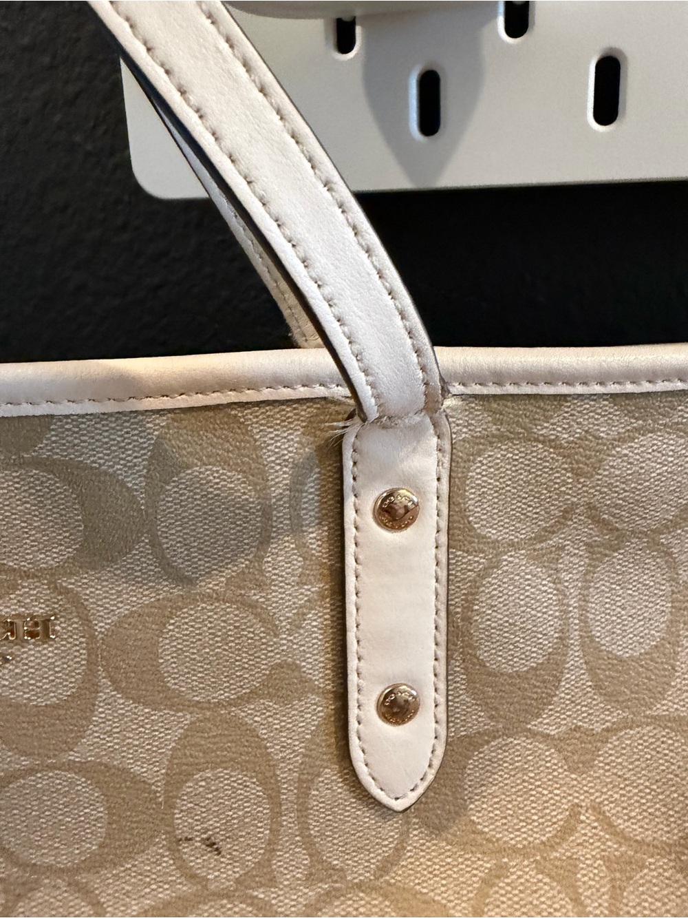 Coach Tan Signature Canvas Tote with Cream Trim khaki tote bag authentic USED - Picture 5 of 15